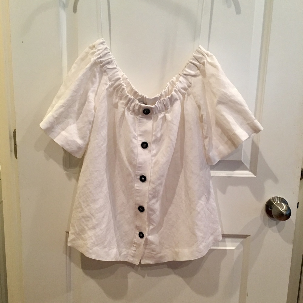 BRAND NEW-NEVER WORN H&M Off-Shoulder Linen Top